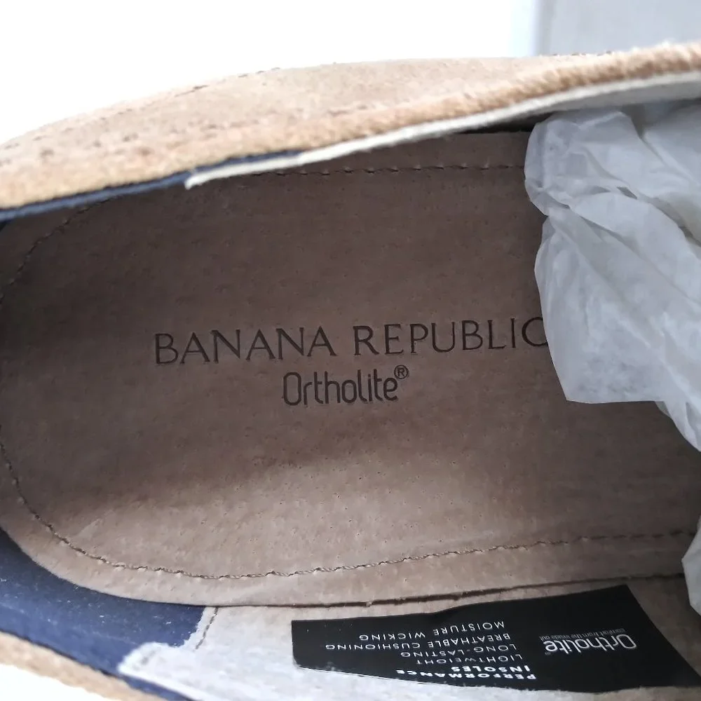 Banana Republic Dewitt Sand Suede Oxford